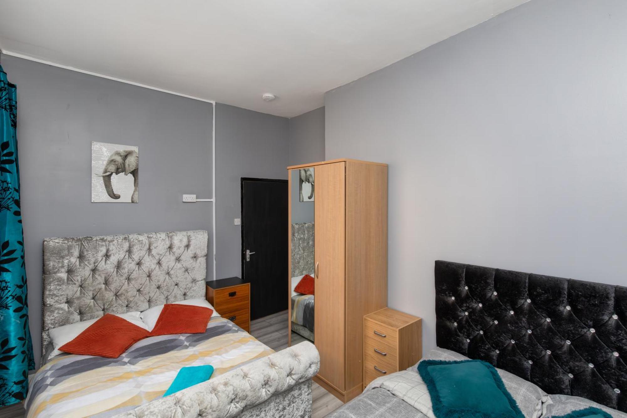 Newcastle City Centre Super Spacious Town House Free Parking And Wi-Fi エクステリア 写真