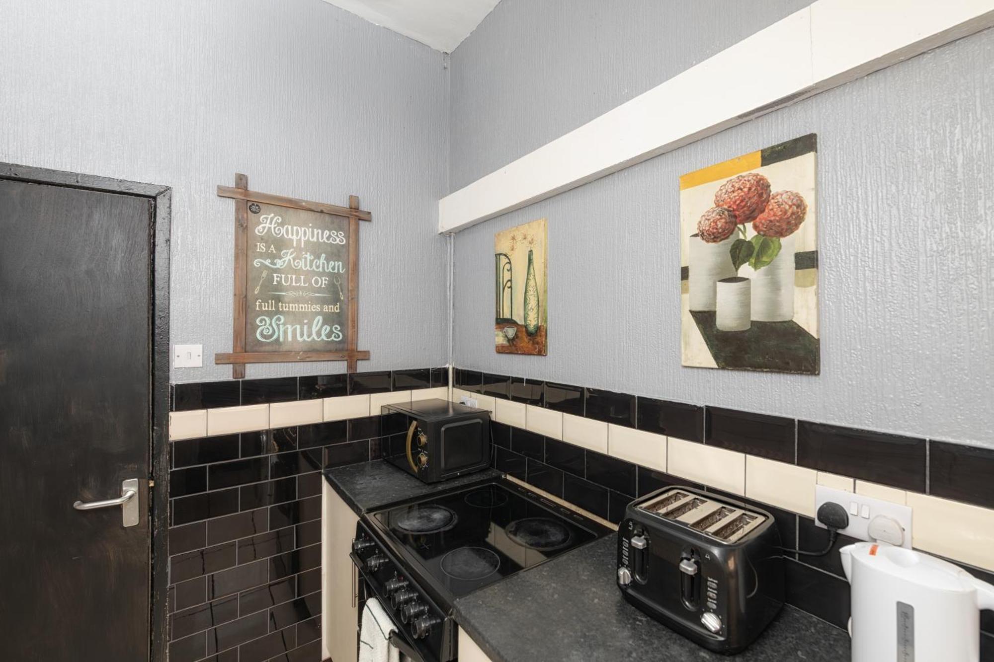 Newcastle City Centre Super Spacious Town House Free Parking And Wi-Fi エクステリア 写真